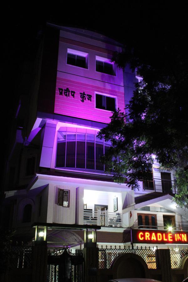 Hotel Cradle Inn Ranchi Buitenkant foto