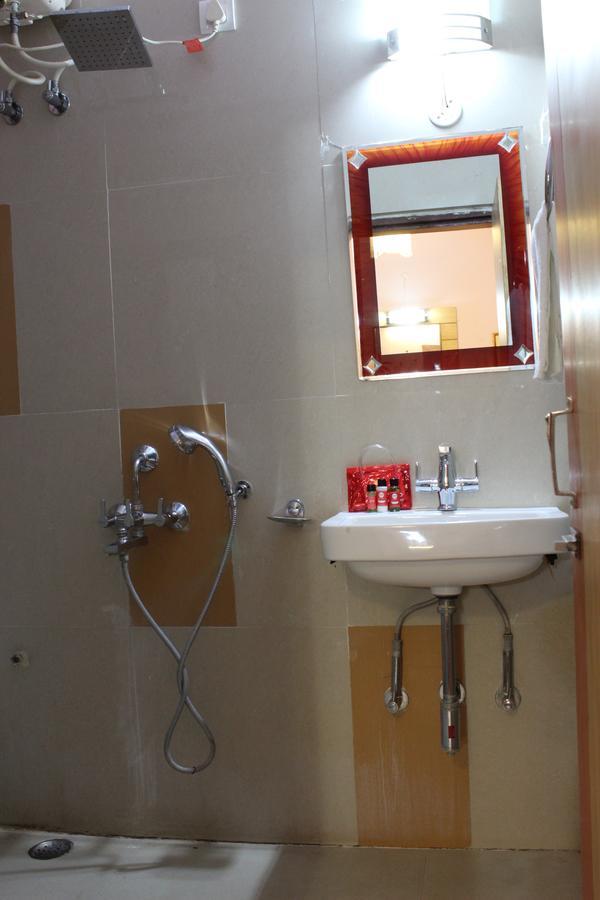 Hotel Cradle Inn Ranchi Buitenkant foto